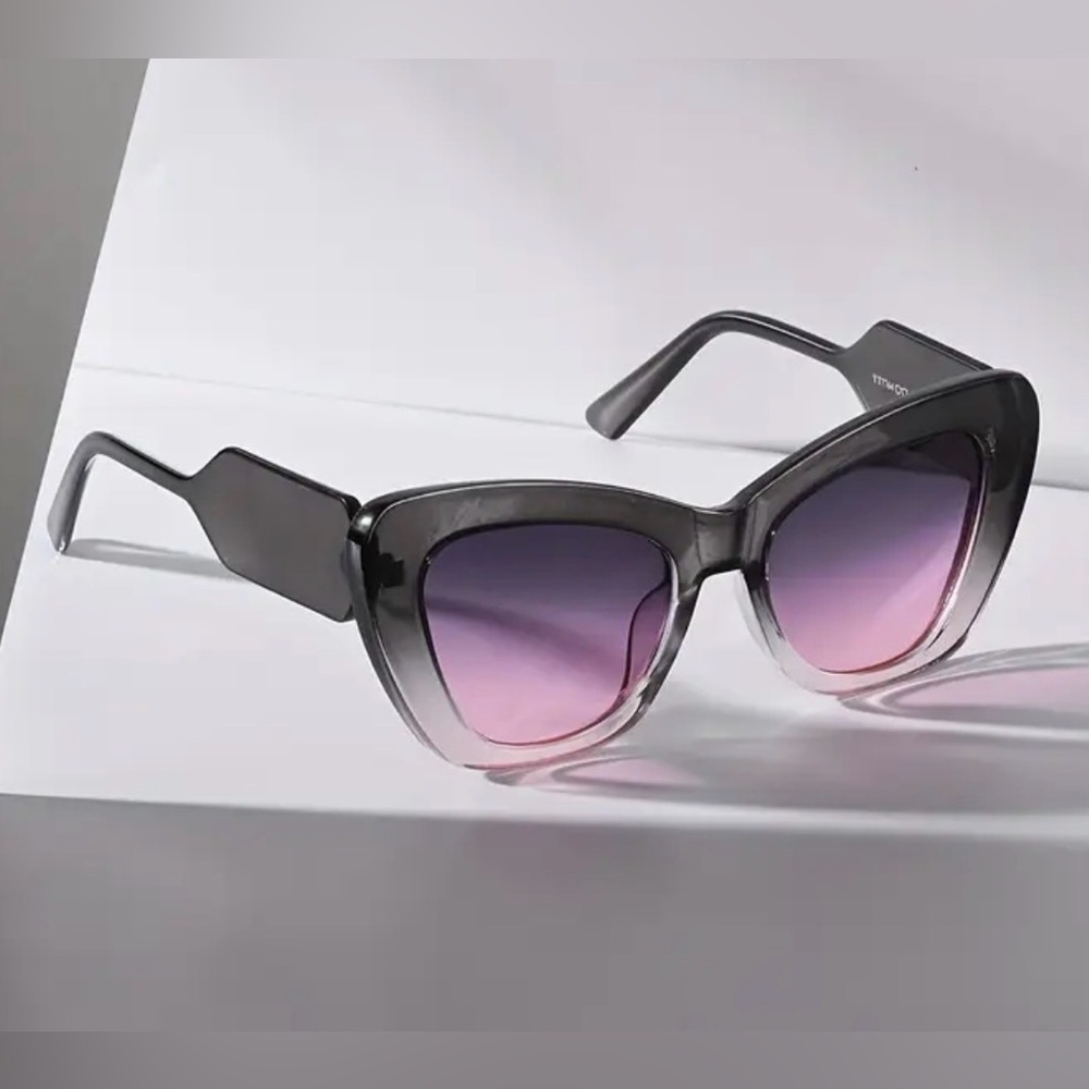 Chic Black Gradient Sunglasses